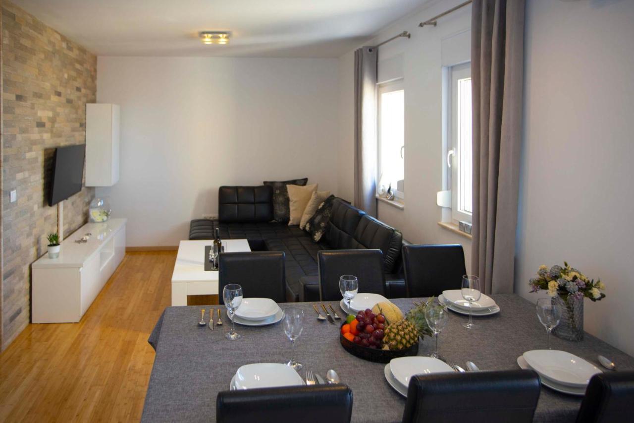 Apartment Lauc Makarska Exterior photo