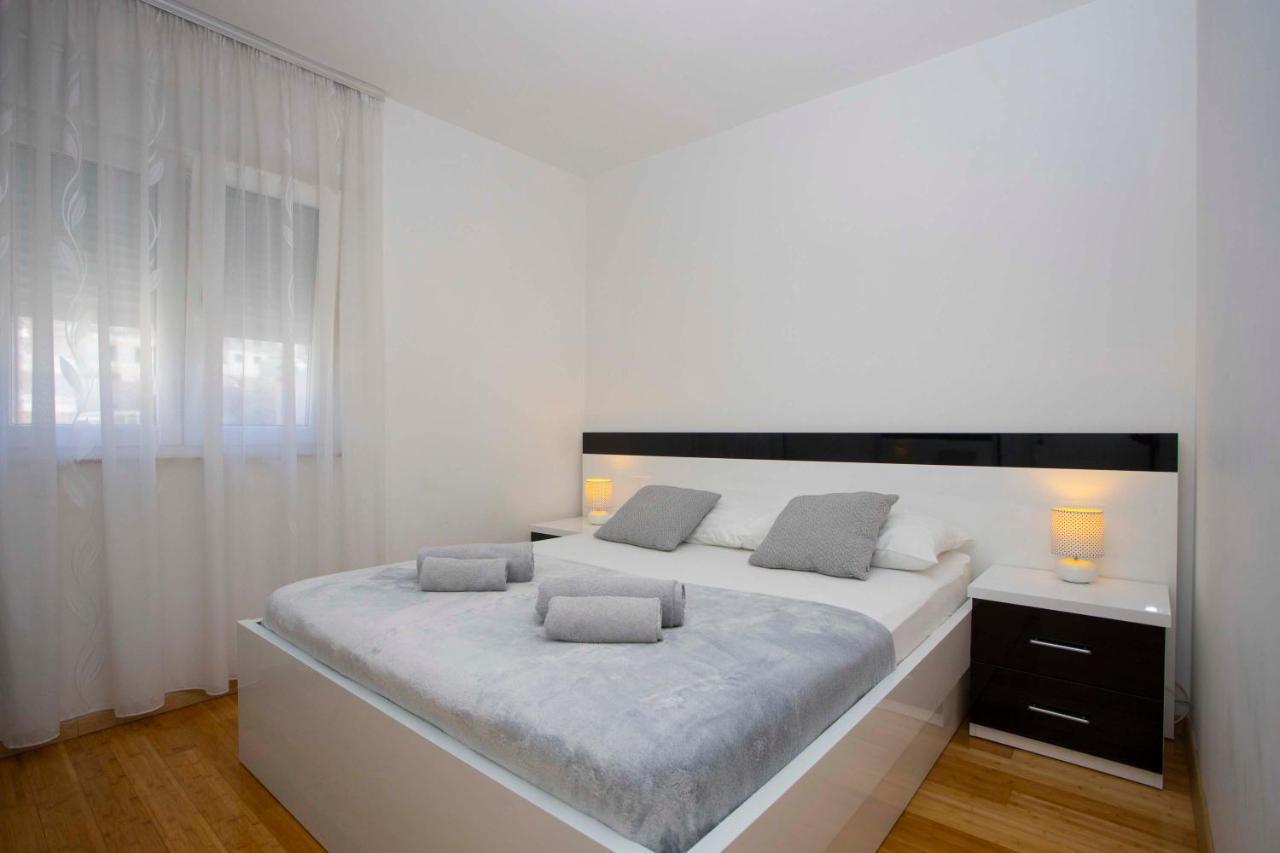 Apartment Lauc Makarska Exterior photo